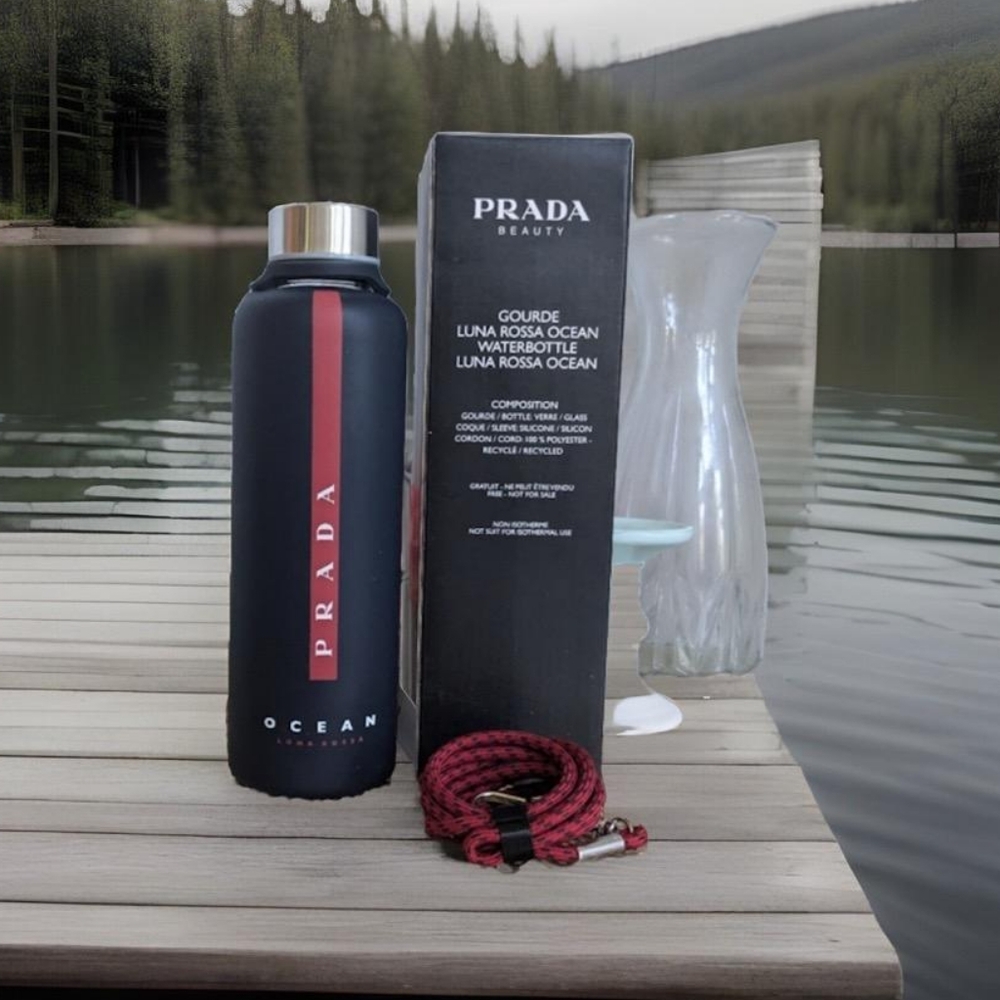 Prada - Picture 3 of 5